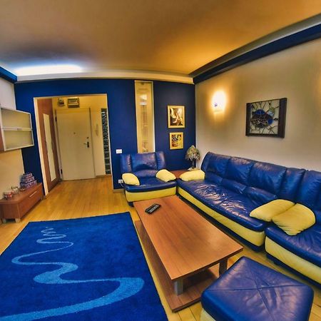 Nicole'S Apartment Бухарест Экстерьер фото
