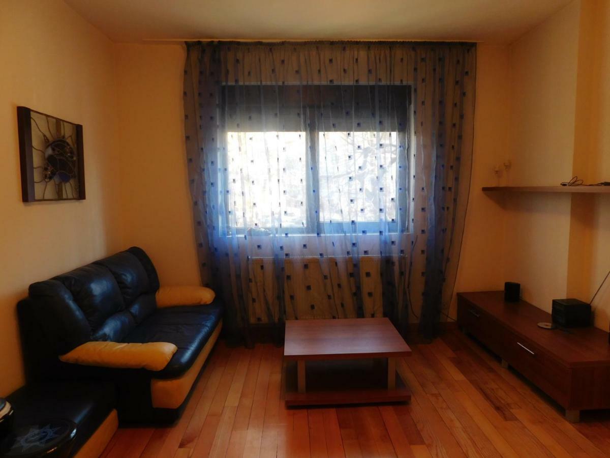 Nicole'S Apartment Бухарест Экстерьер фото