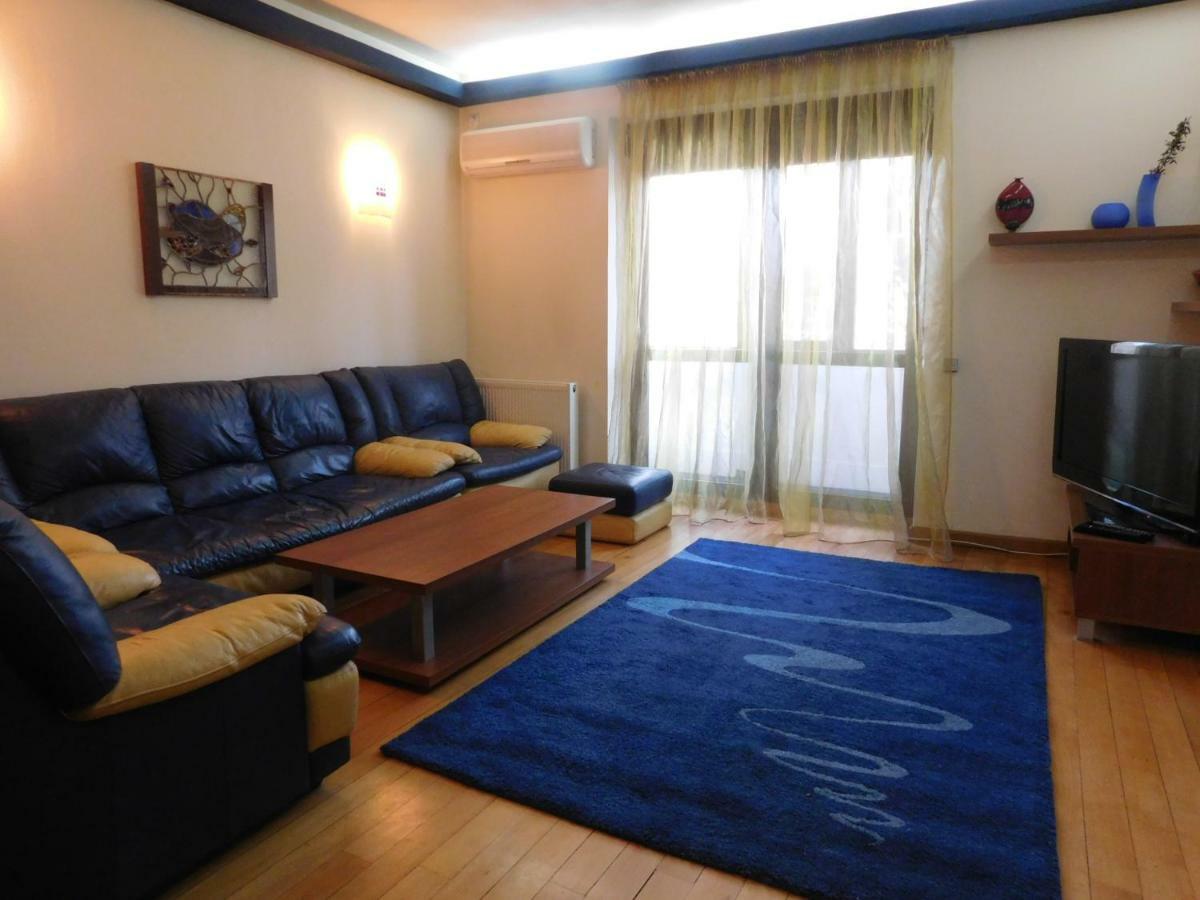 Nicole'S Apartment Бухарест Экстерьер фото