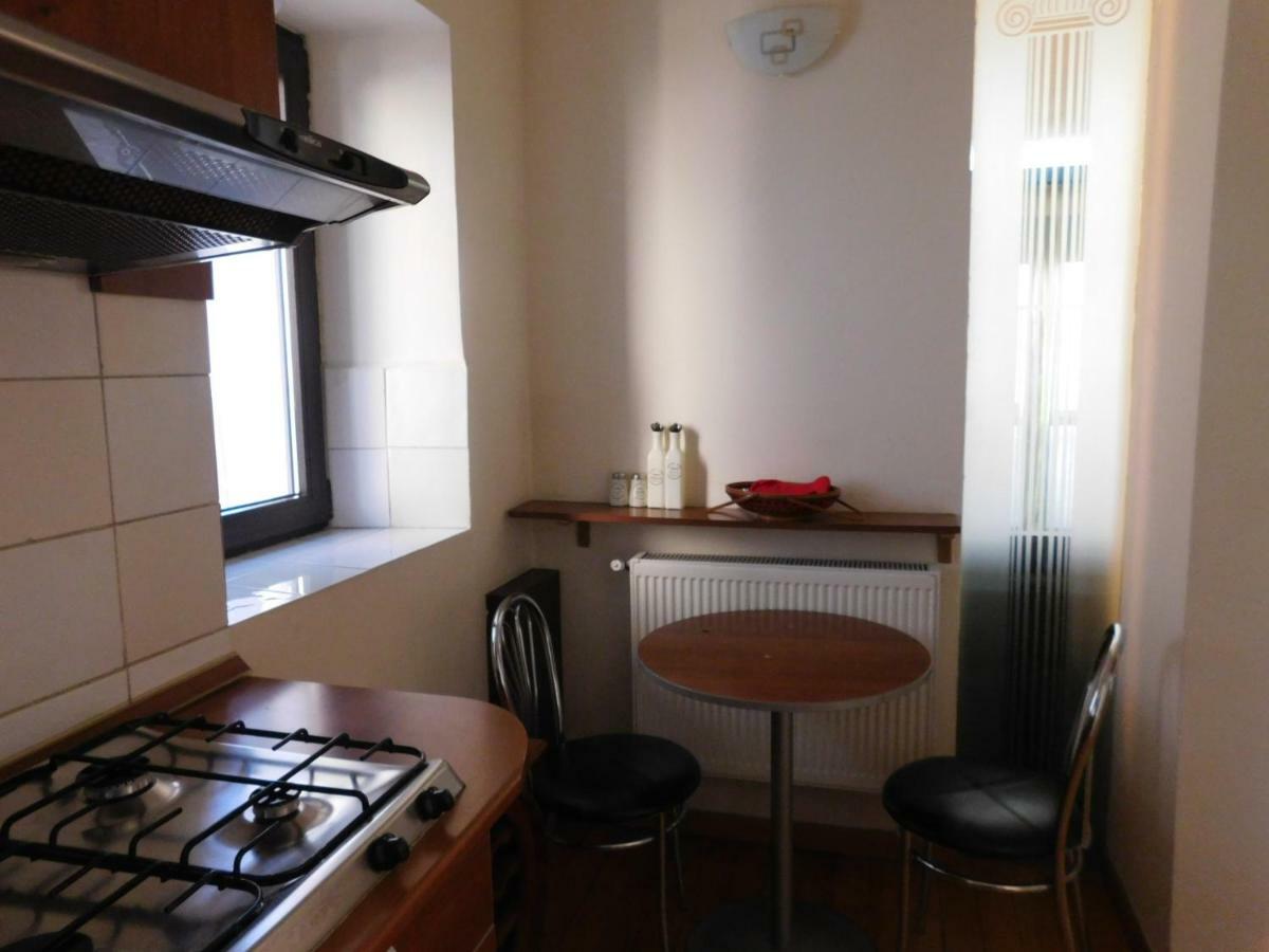 Nicole'S Apartment Бухарест Экстерьер фото