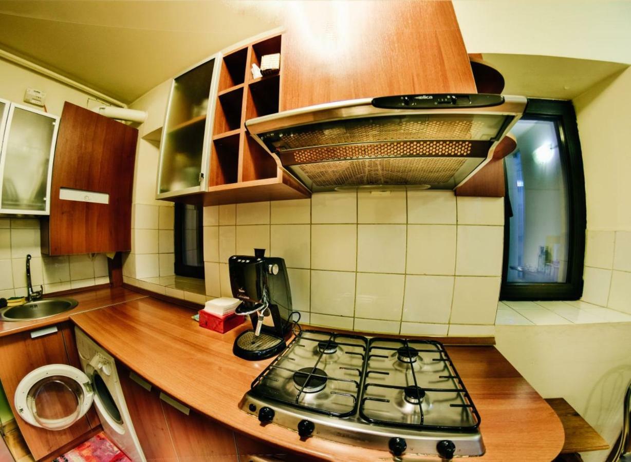 Nicole'S Apartment Бухарест Экстерьер фото