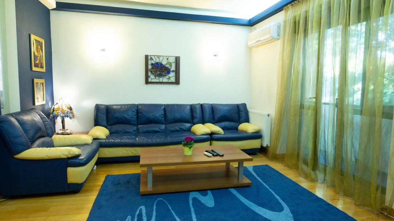 Nicole'S Apartment Бухарест Экстерьер фото